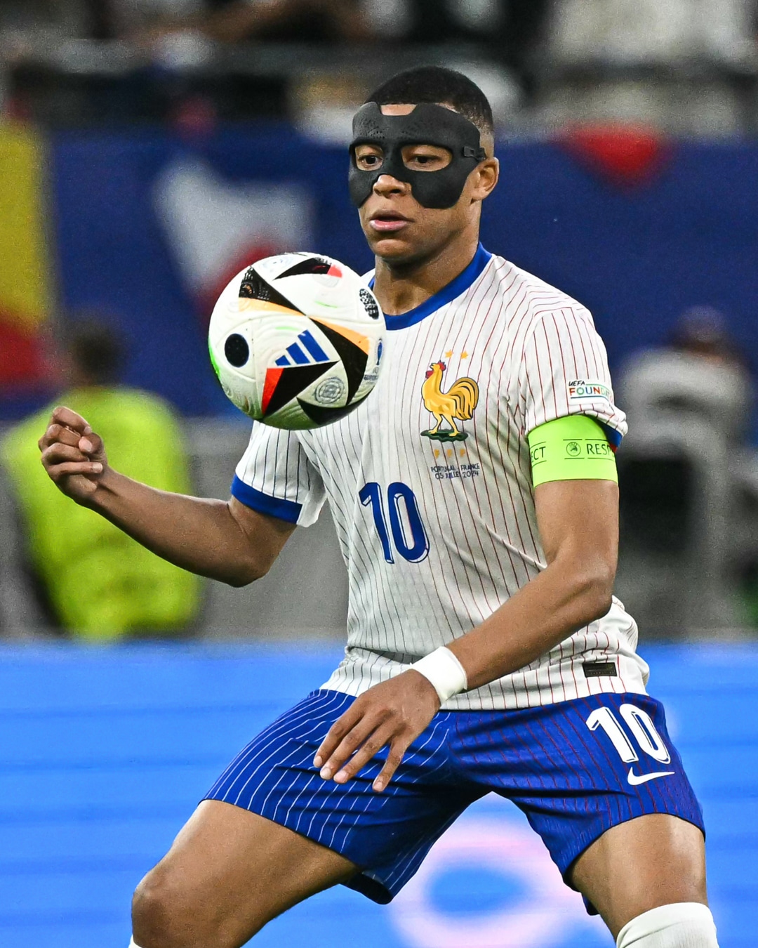 Mbappé en partido de las semifinales de la Eurocopa 2024.