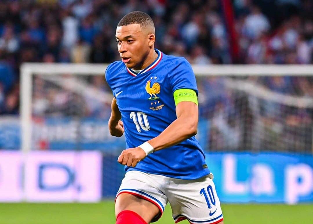 KYLIAN MBAPPÉ DURANTE UN PARTIDO DE FRANCIA