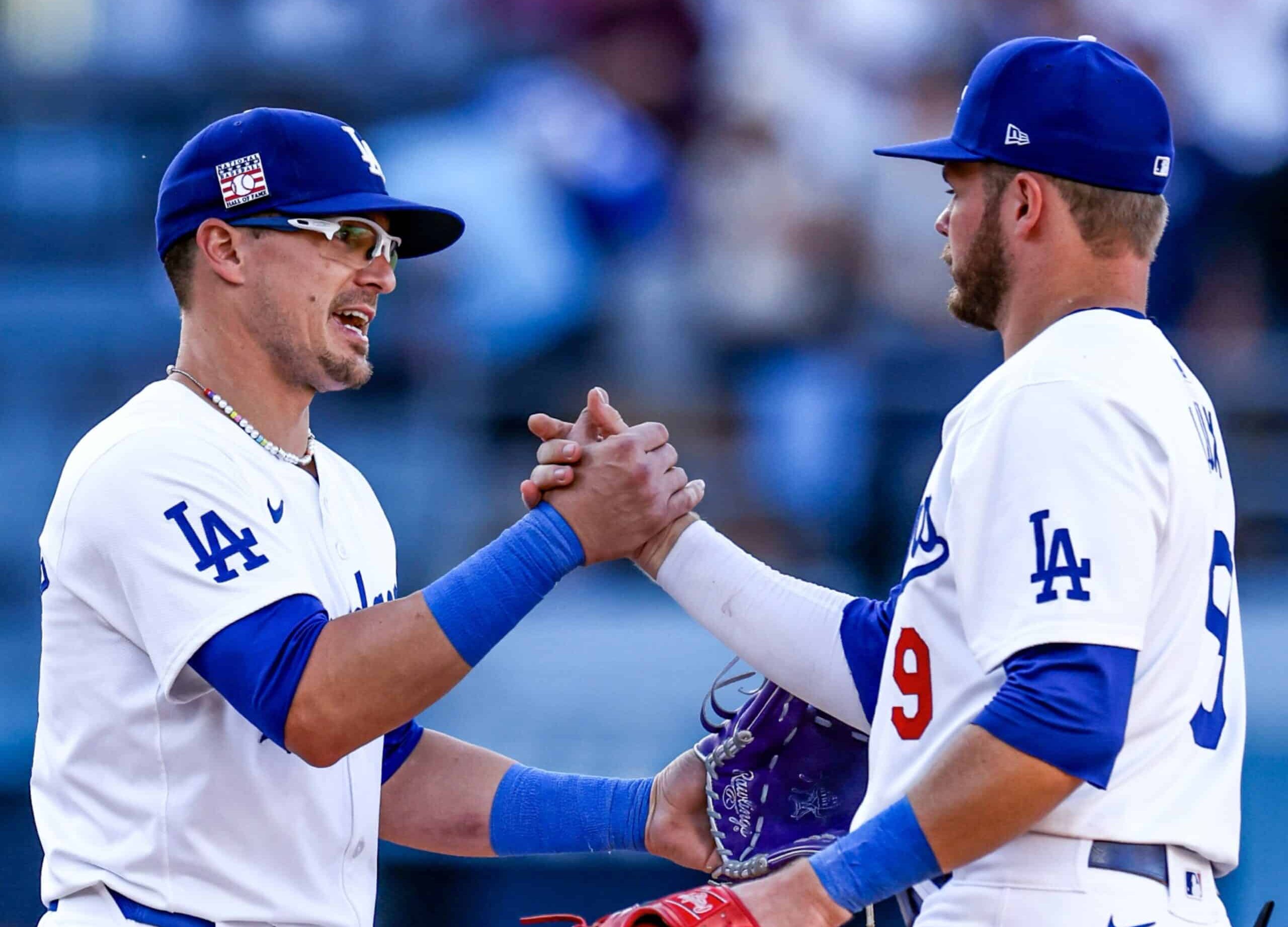 LOS DODGERS CELEBRAN LA VICTORIA