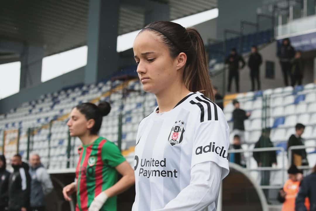 SOFIA ÁLVAREZ AEK ATHENAS