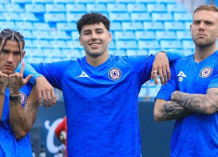 Jugadores de Cruz Azul en entrenamiento previo a la Leagues Cup.