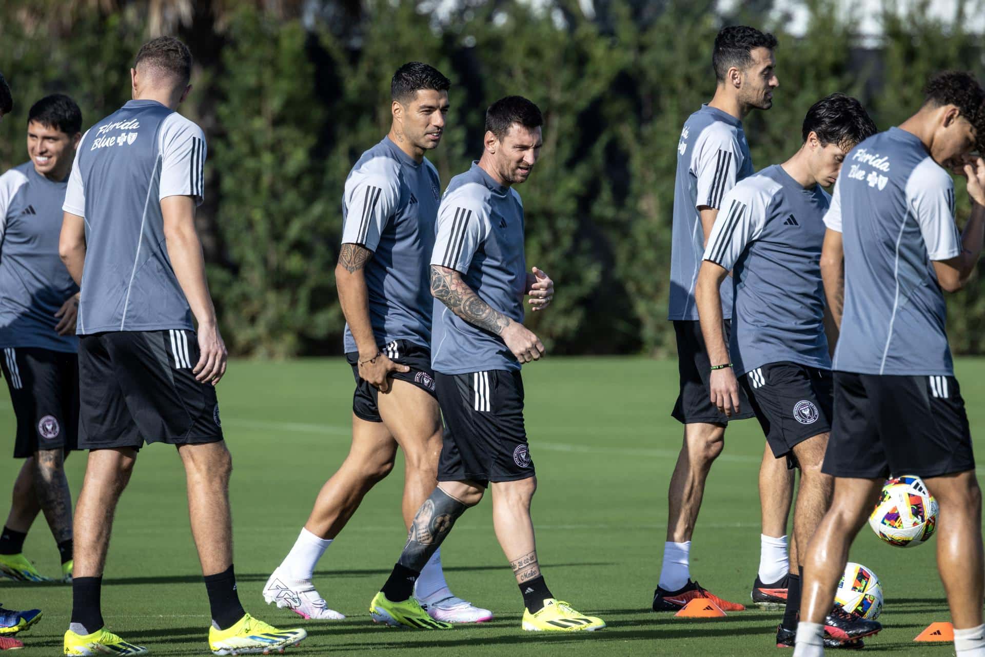 Lionel Messi y Luis Suárez en entrenamiento con el Inter Miami.