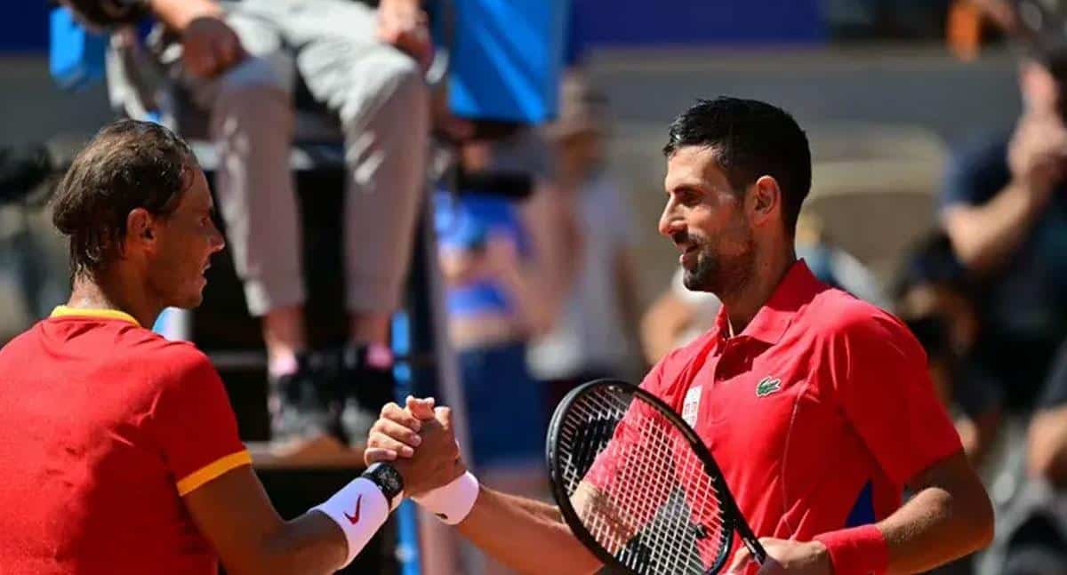 NADAL Y DJOKOVIC SE FELICITAN AL FINALIZAR EL JUEGO