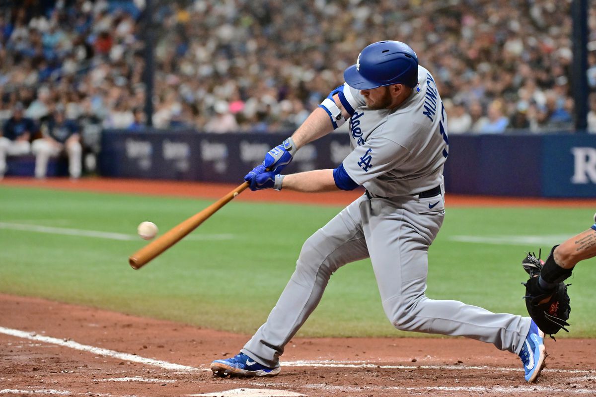 MAX MUNCY HA VUELTA HA LA ESCENA