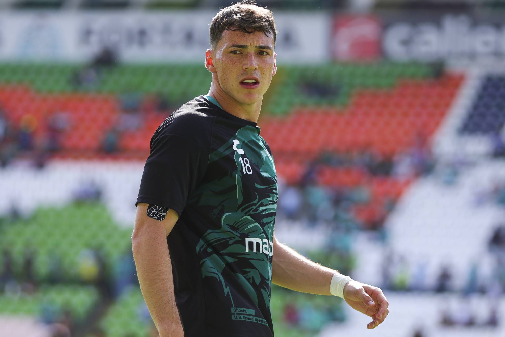 Federico Viñas en entrenamiento del León.