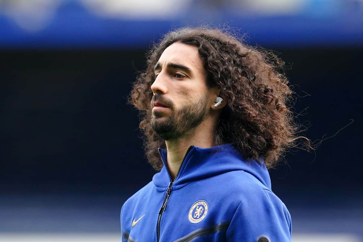 Marc Cucurella en partido con el Chelsea en Inglaterra.