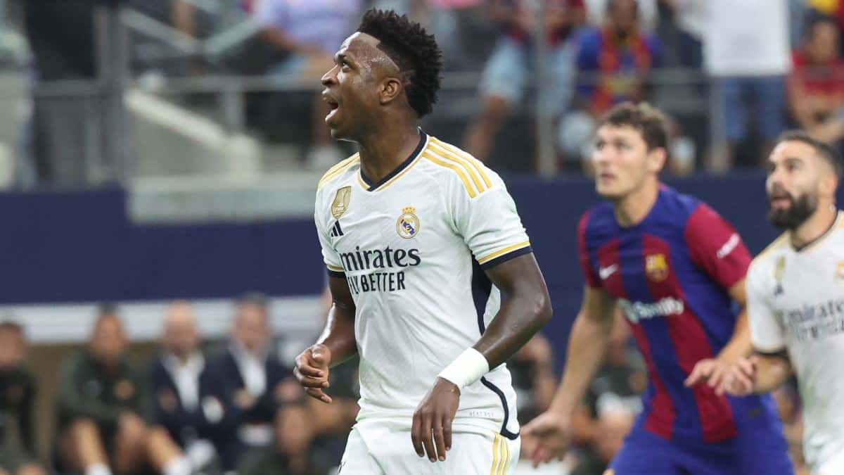 Vinicius verá acción este sábado en amistoso con el Real Madrid.