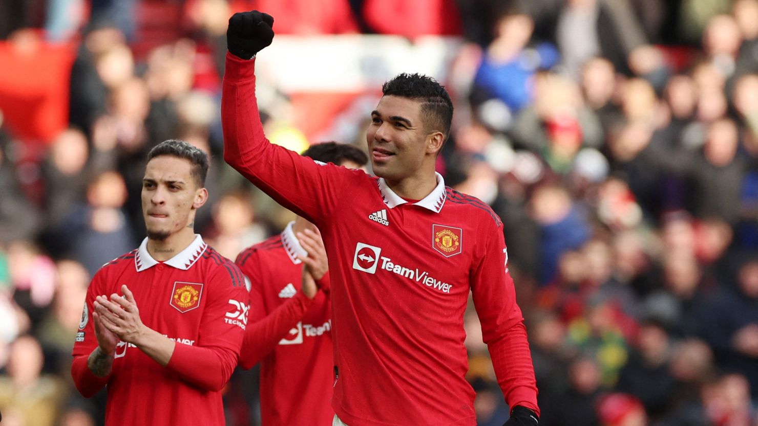 Casemiro festeja gol en la temporada pasada con el Man United.