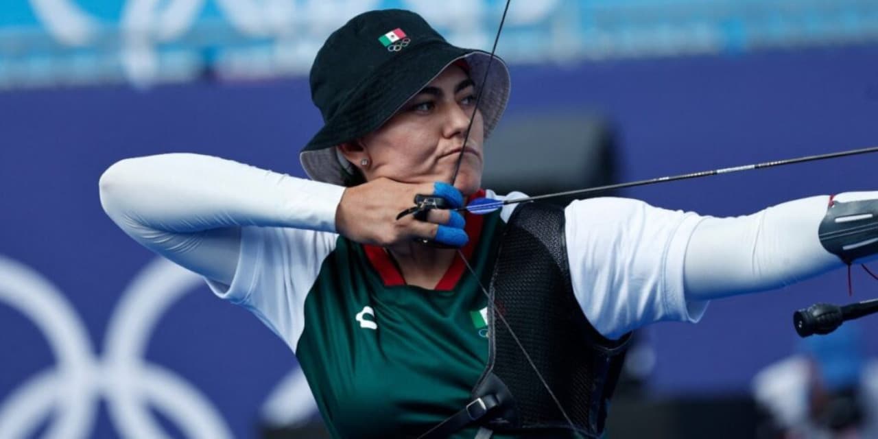 Alejandra Valencia en su participación en Tiro con Arco en París.