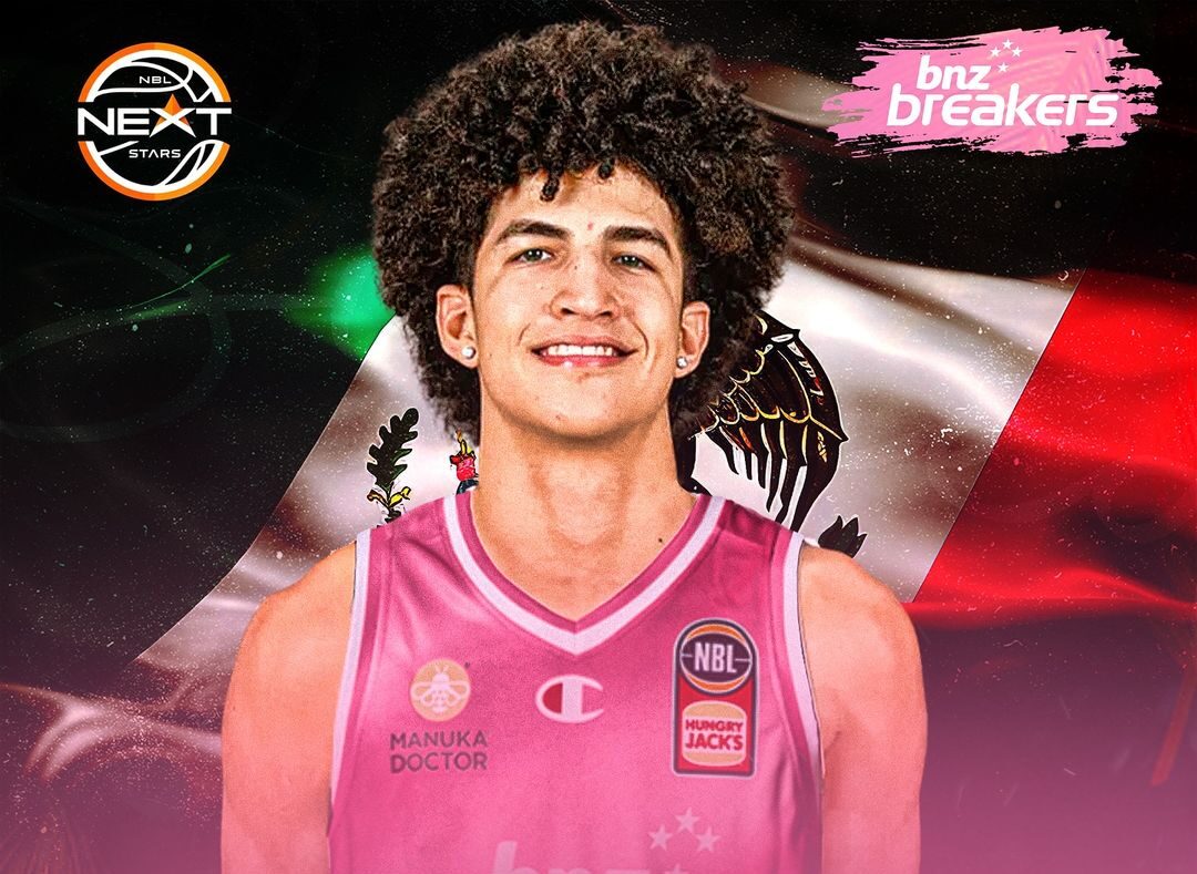 KARIM LÓPEZ CON EL UNIFORME DE LOS BNZ Breakers