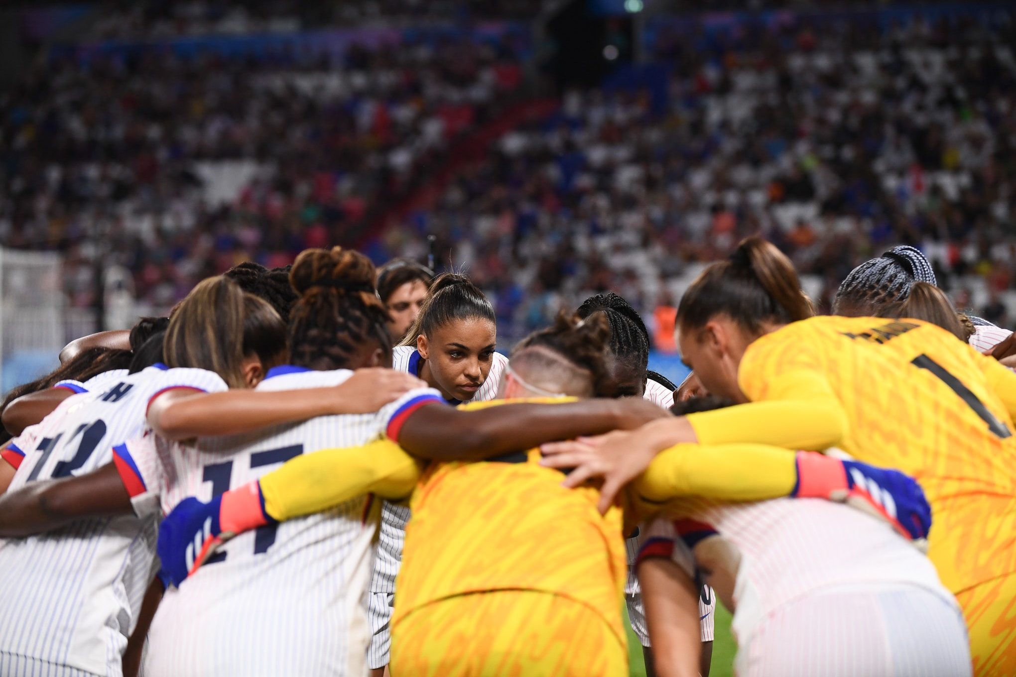 FRANCIA FEMENIL PARIS2024