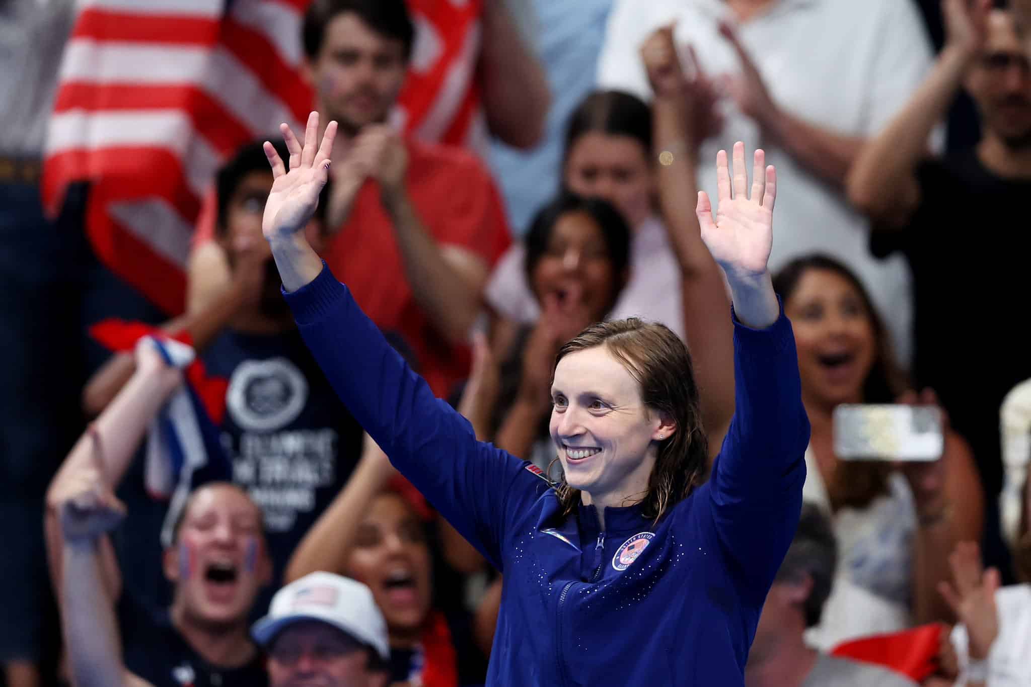 Katie Ledecky se convierte en la nadadora con más OROS en Juegos Olímpicos.