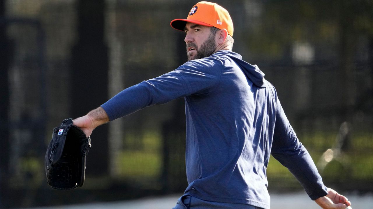 JUSTIN VERLANDER EN SESIÓN DE BULLPEN