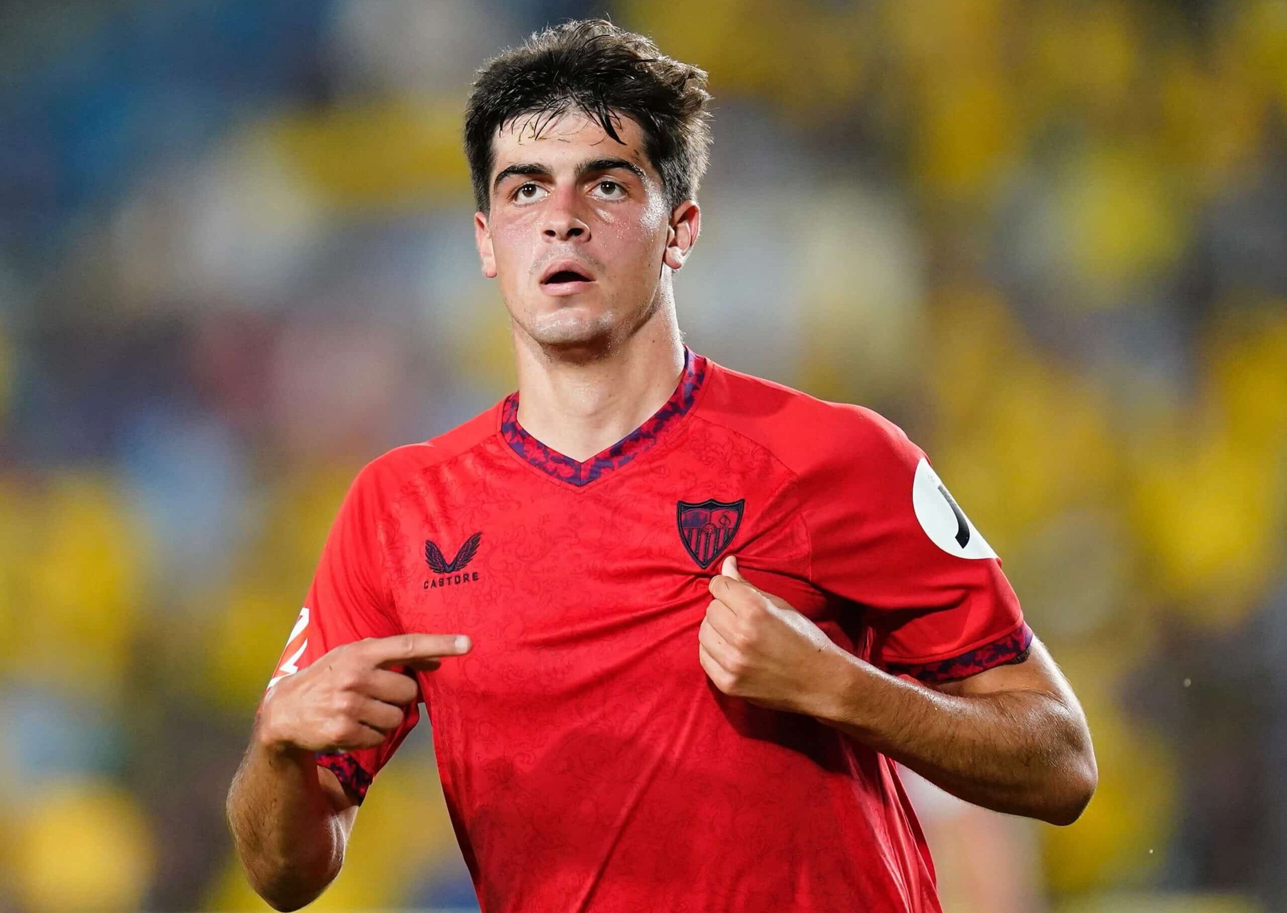 JUAN LUIS SÁNCHEZ DEL SEVILLA CELEBRA UN GOL