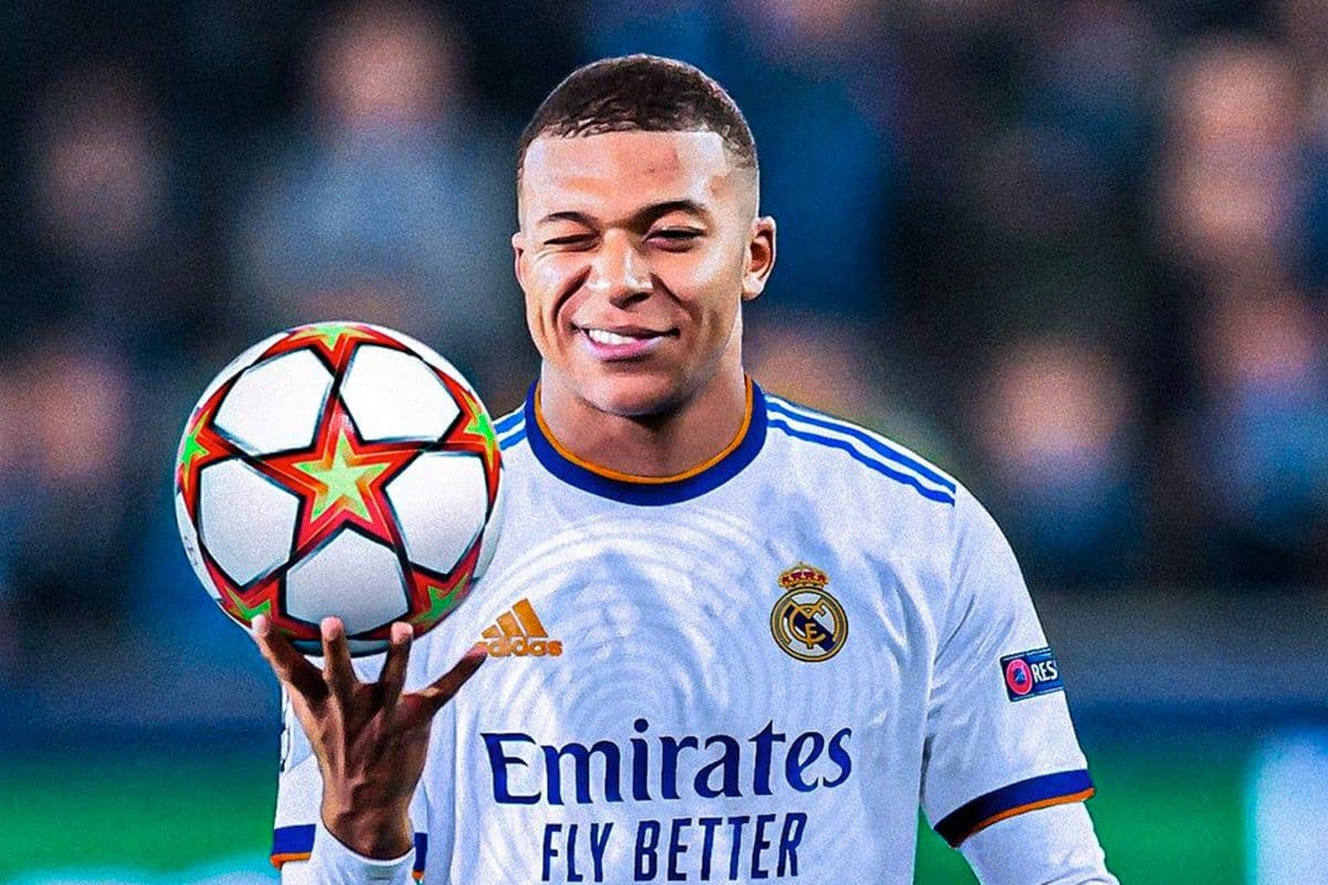 Mbappé juega este domingo como titular con el Real Madrid.