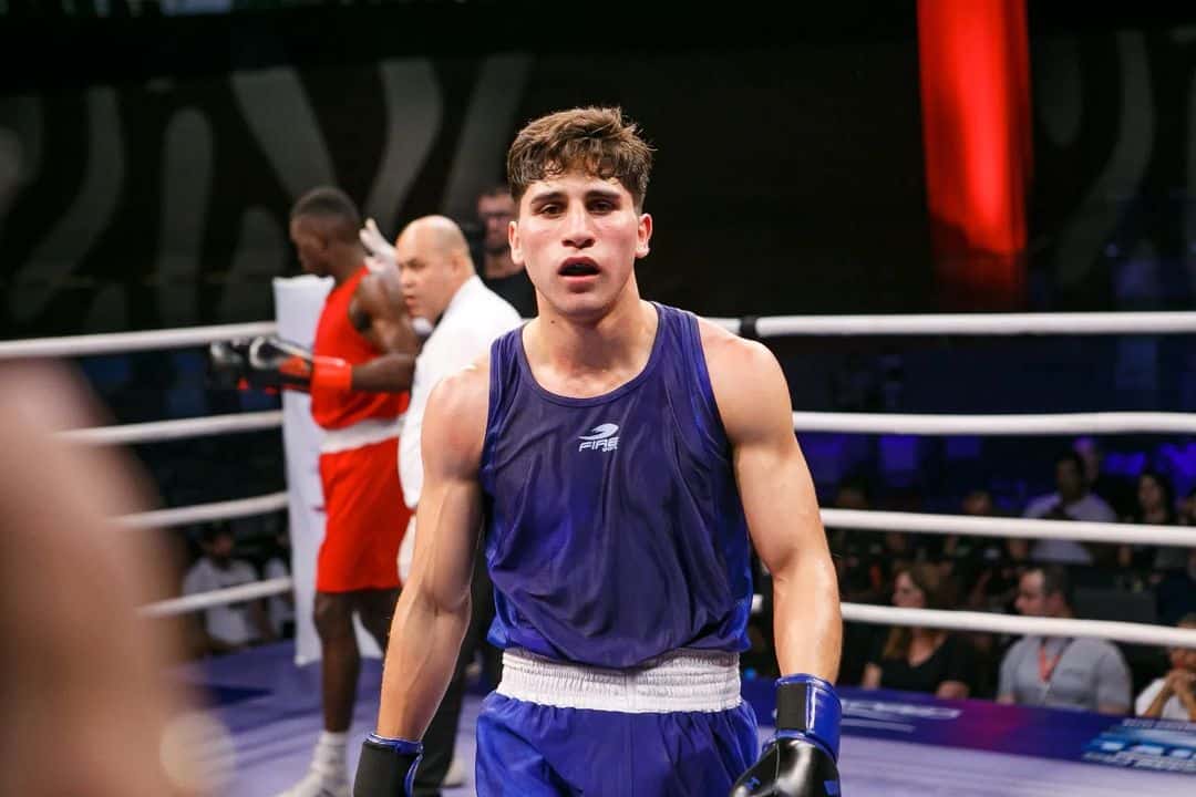 MARCO VERDE DURANTE UN COMBATE DE BOXEO