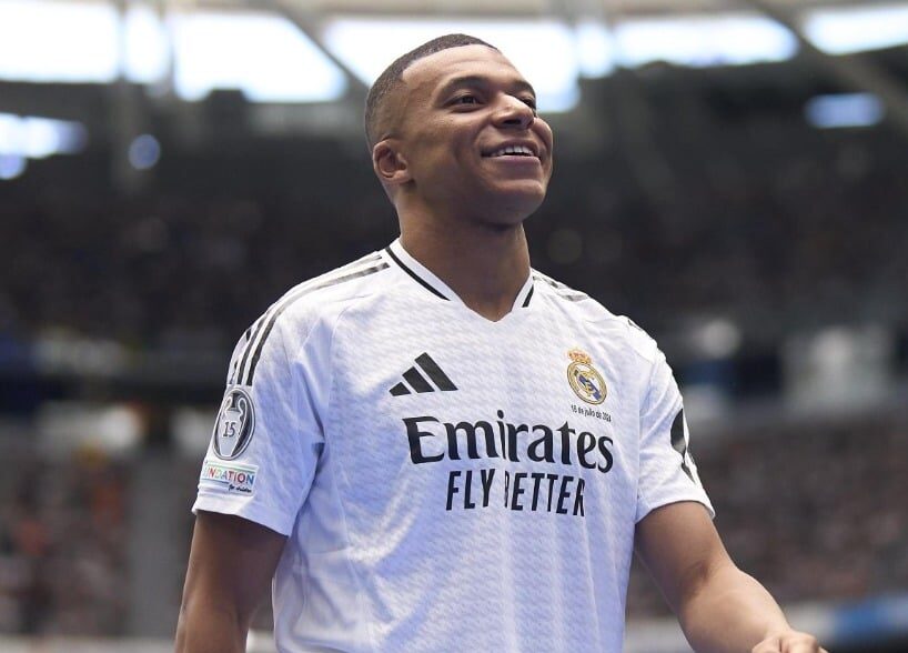 Mbappe busca debutar de buena manera este domingo en la liga de España.