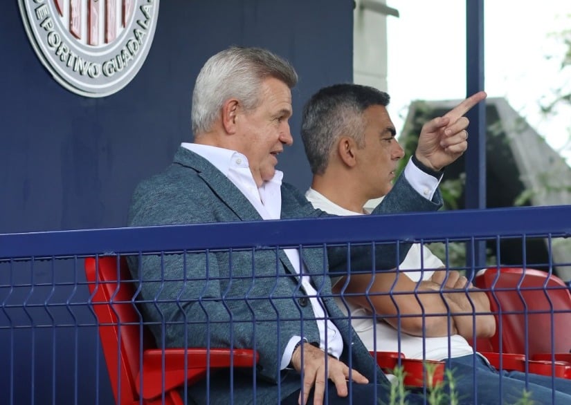 Javier Aguirre presente en el entrenamiento del Tricolor.