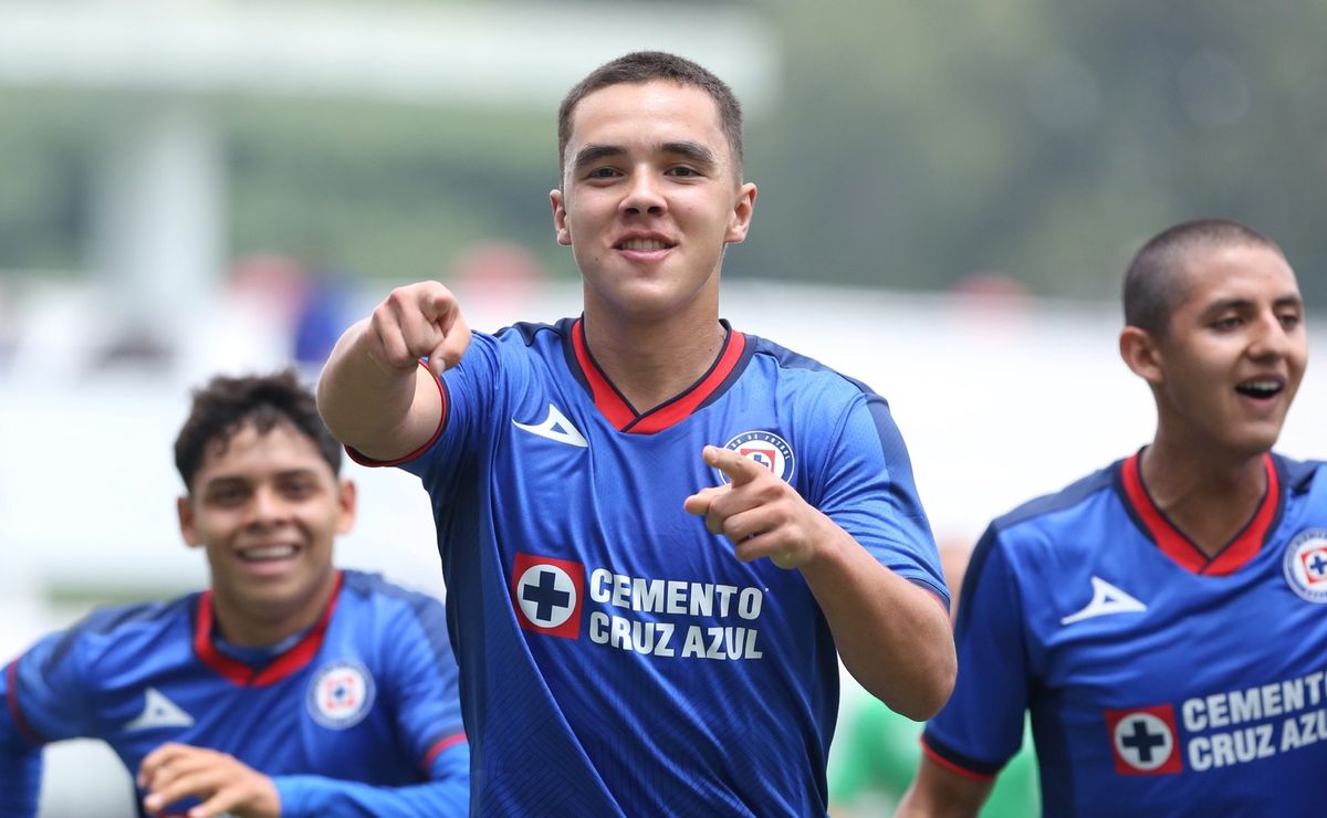 Mateo Levy en su debut con el Cruz Azul.