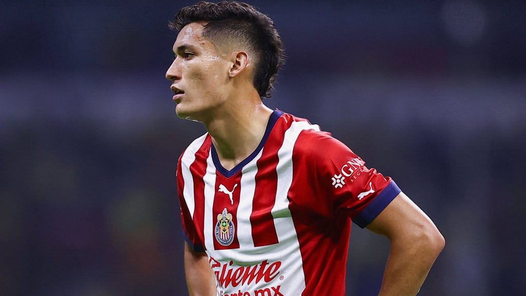 Jesús Orozco Chiquete en partido con Chivas del Guadalajara.