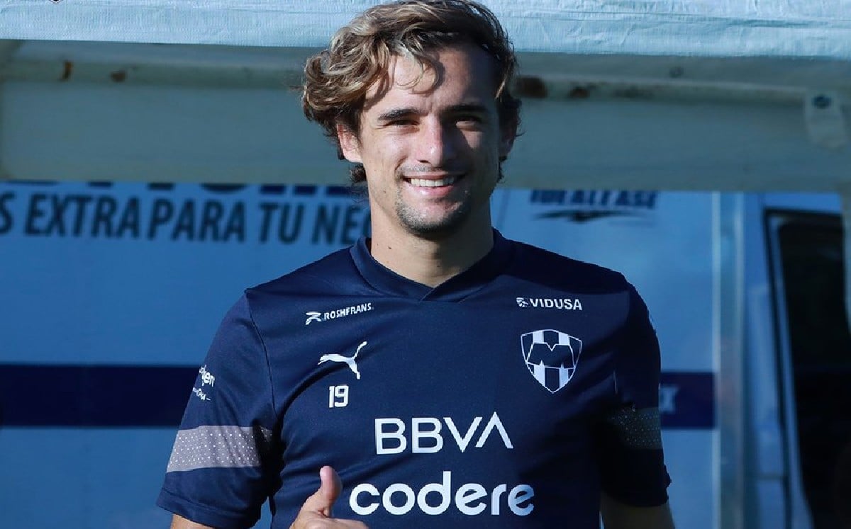 Jordi Cortizo en su presentación con Rayados.