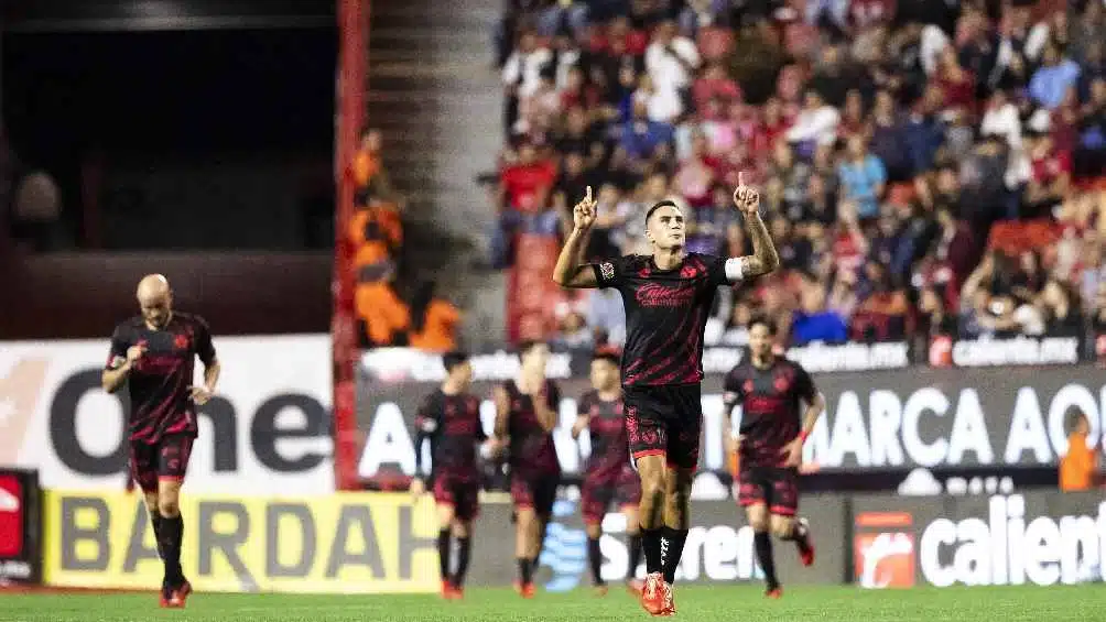 XOLOS RESCATA VALIOSO EMPATE