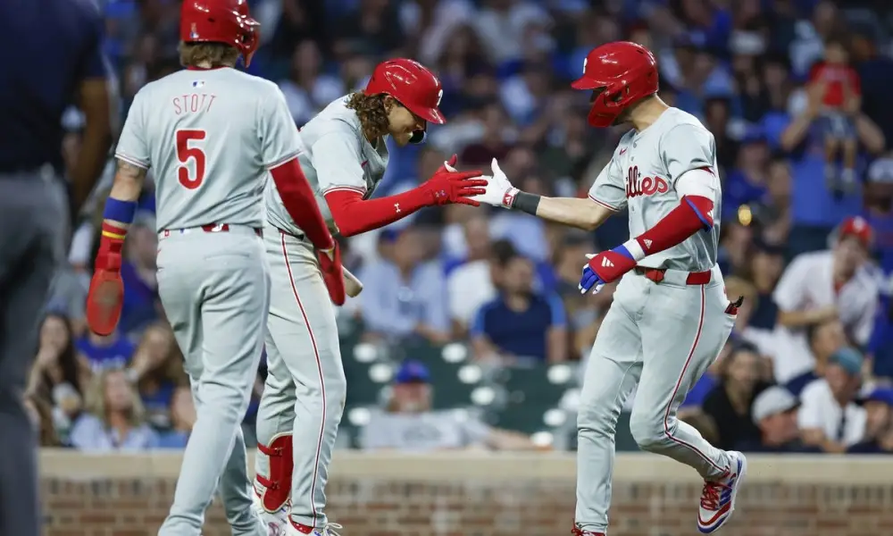 PHILLIES ABRE LA PIZARRA A SU FAVOR