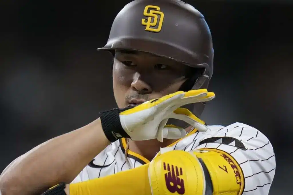 PADRES SE ACERCA A LOS DODGERS