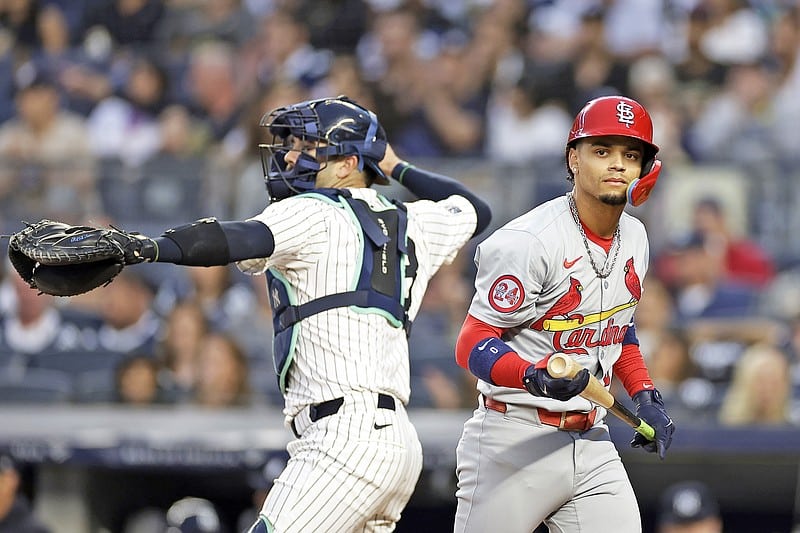 YANKEES LE HA PEGADO DOS VECES A CARDENALES