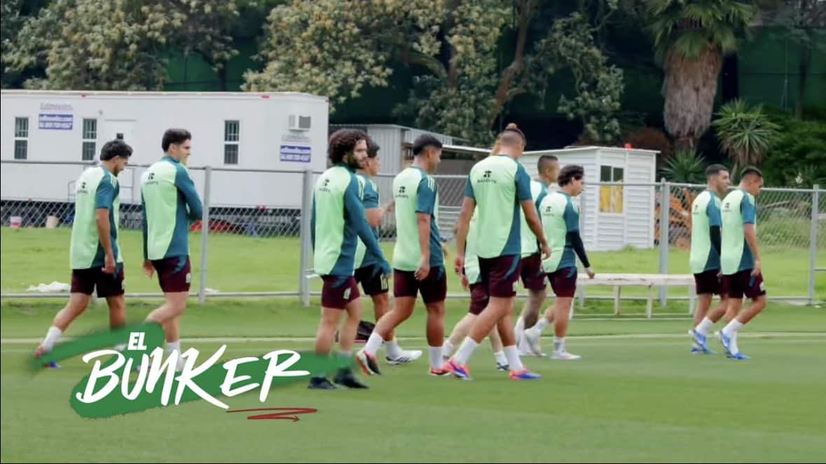 Jugadores del Tri en su primer entrenamiento con el Vasco.