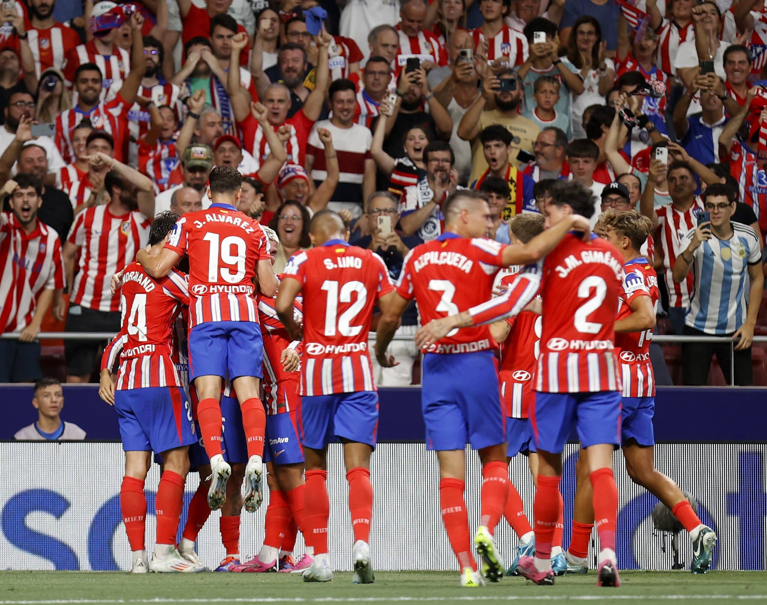 Atlético de Madrid juega este domingo ante el Valencia.