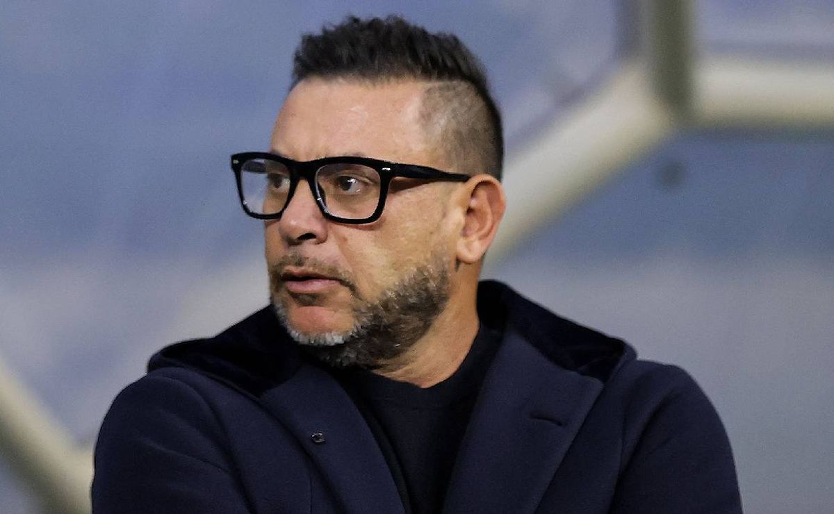 Antonio Mohamed en su paso por la Liga MX con Pumas.