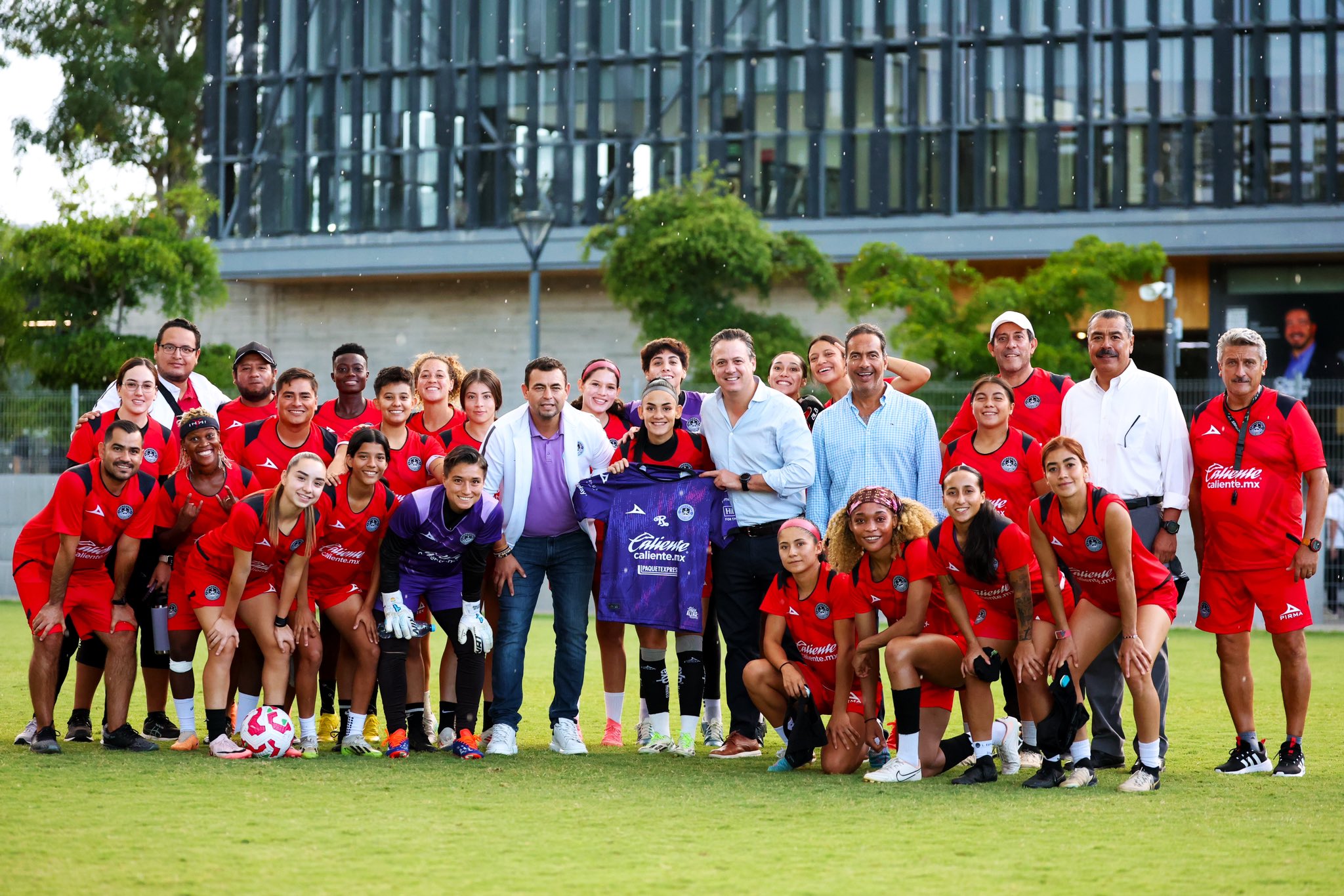 MAZATLAN FEMENIL AP2024 CHIVAS