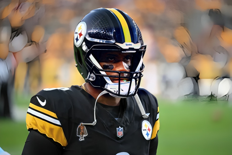 RUSSELL WILSON, MARISCAL DE CAMPO DE LOS PITTSBURGH STEELERS