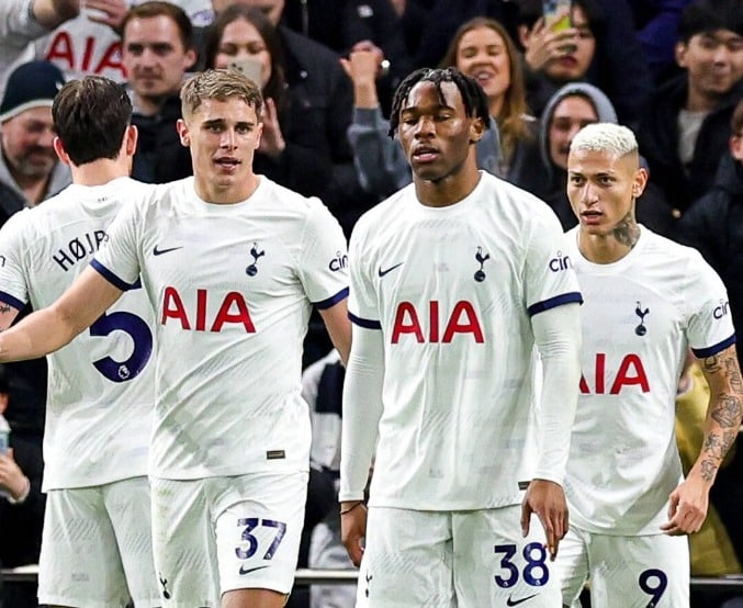 Tottenham juega hoy ante el Arsenal en la fecha 4