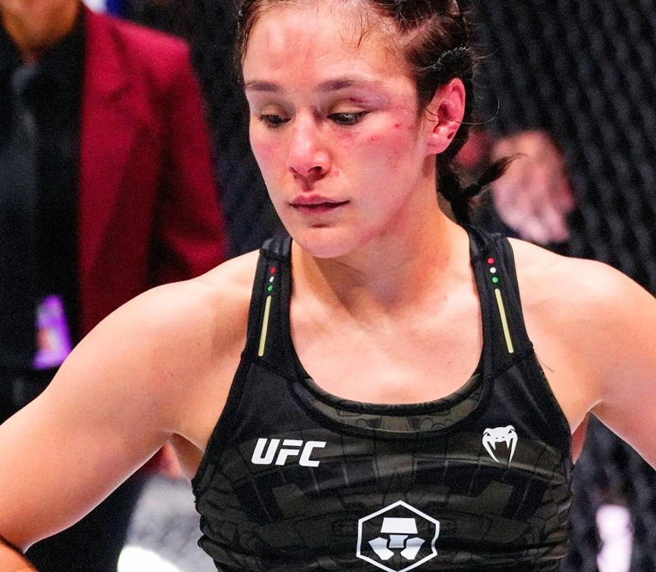 Alexa Grasso cayó ante Valentina Shevchenko y perdió el campeonato de peso mosca femenino en UFC 306.