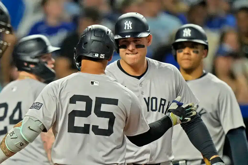 YANKEES GANA EL PRIMERO SOBRE ROYALS