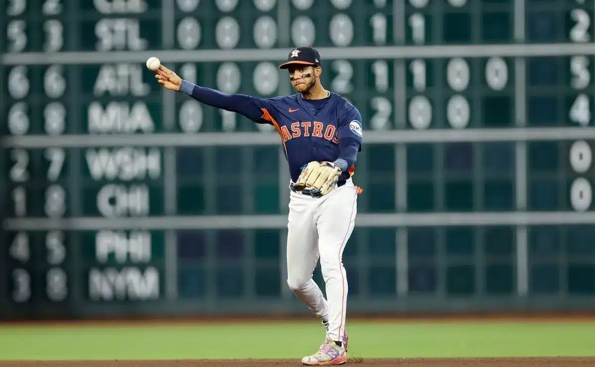 ASTROS BUSCA MANTENER SU HEGEMONONÍA