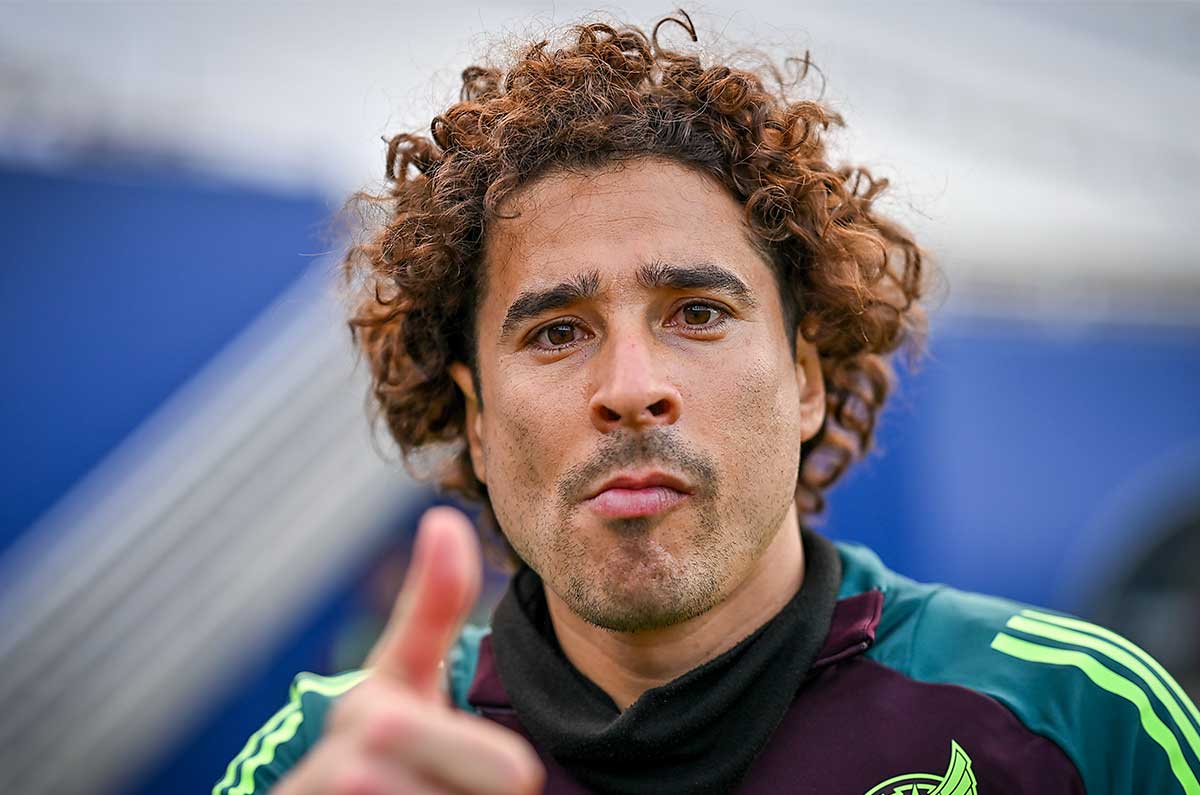 Guillermo Ochoa en una de sus concentraciones con el Tricolor.