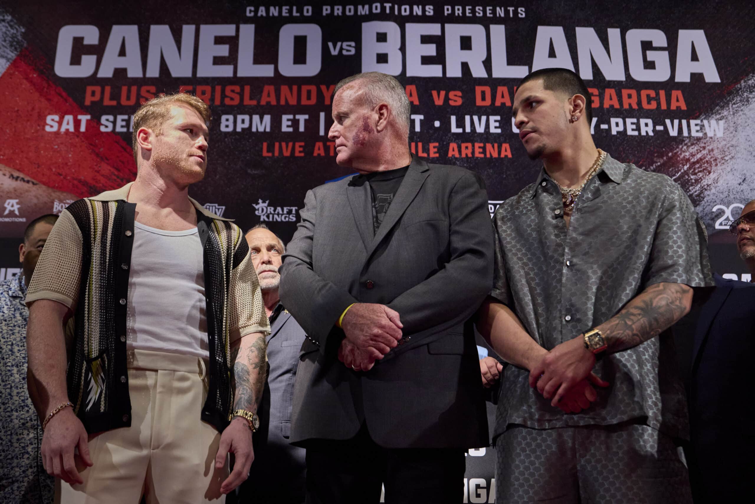 Canelo Álvarez y Edgar Berlanga en su primer careo.