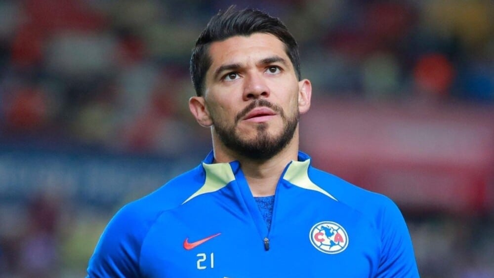 Henry Martín en partido de la fecha 6 con el Club América.