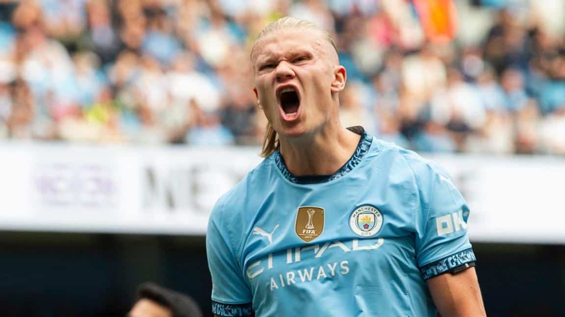 Erling Haaland festeja su gol 100 en la Premier League este domingo.