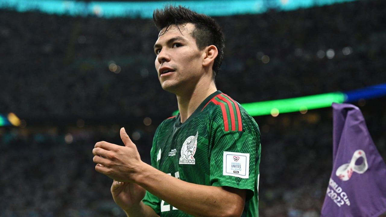 Hirving Lozano en partido de la Selección Mexicana.