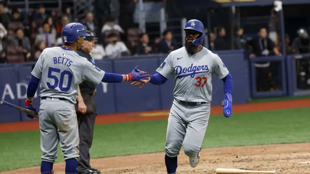 DODGERS CIERRA LA CAMPAÑA EN GIRA