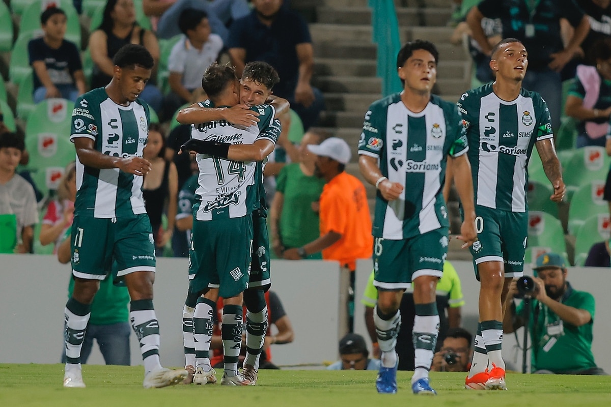 SANTOS CELEBRA EL GOL