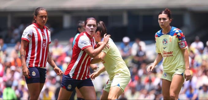 CHIVAS VS AMERICA FEMENIL