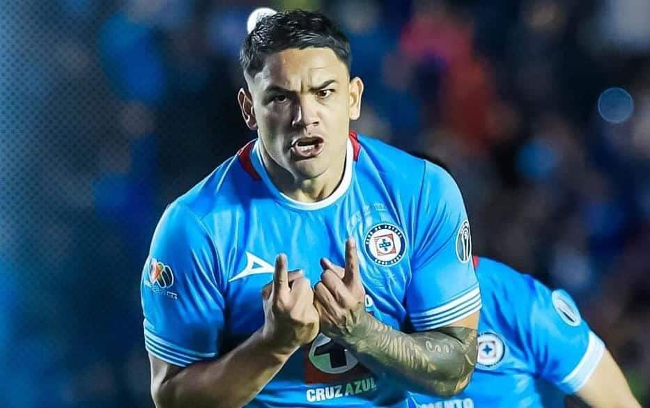 GABRIEL FERNÁNDEZ REGRESA TRAS LA LESIÓN CON EL CRUZ AZUL EN EL PARTIDO FRENTE AL FC JUÁREZ