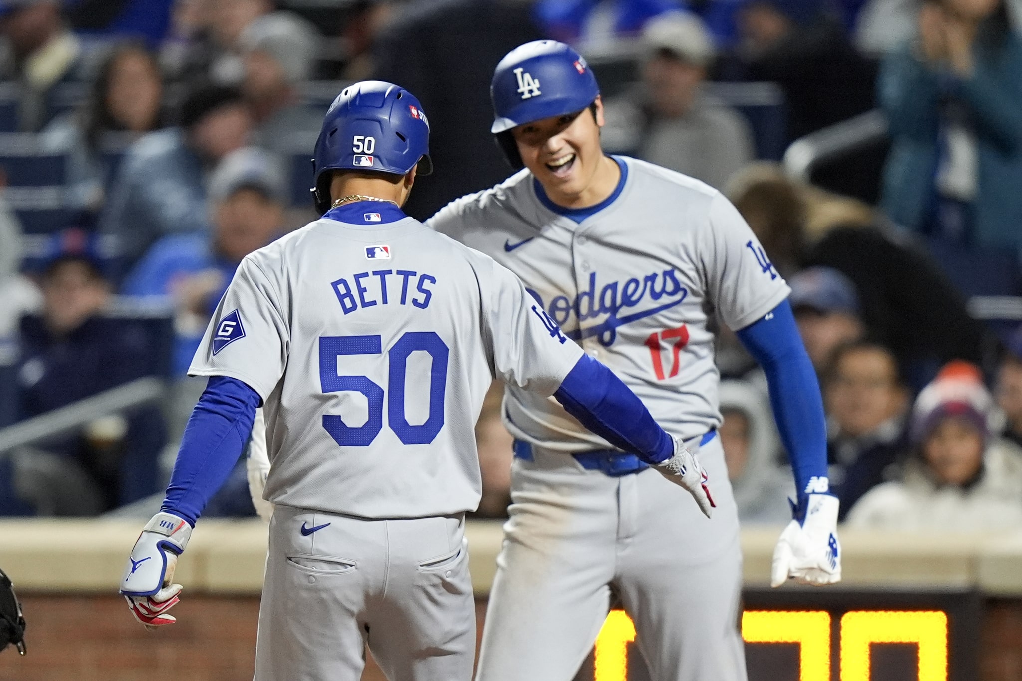 DODGERS VA POR SU PASE