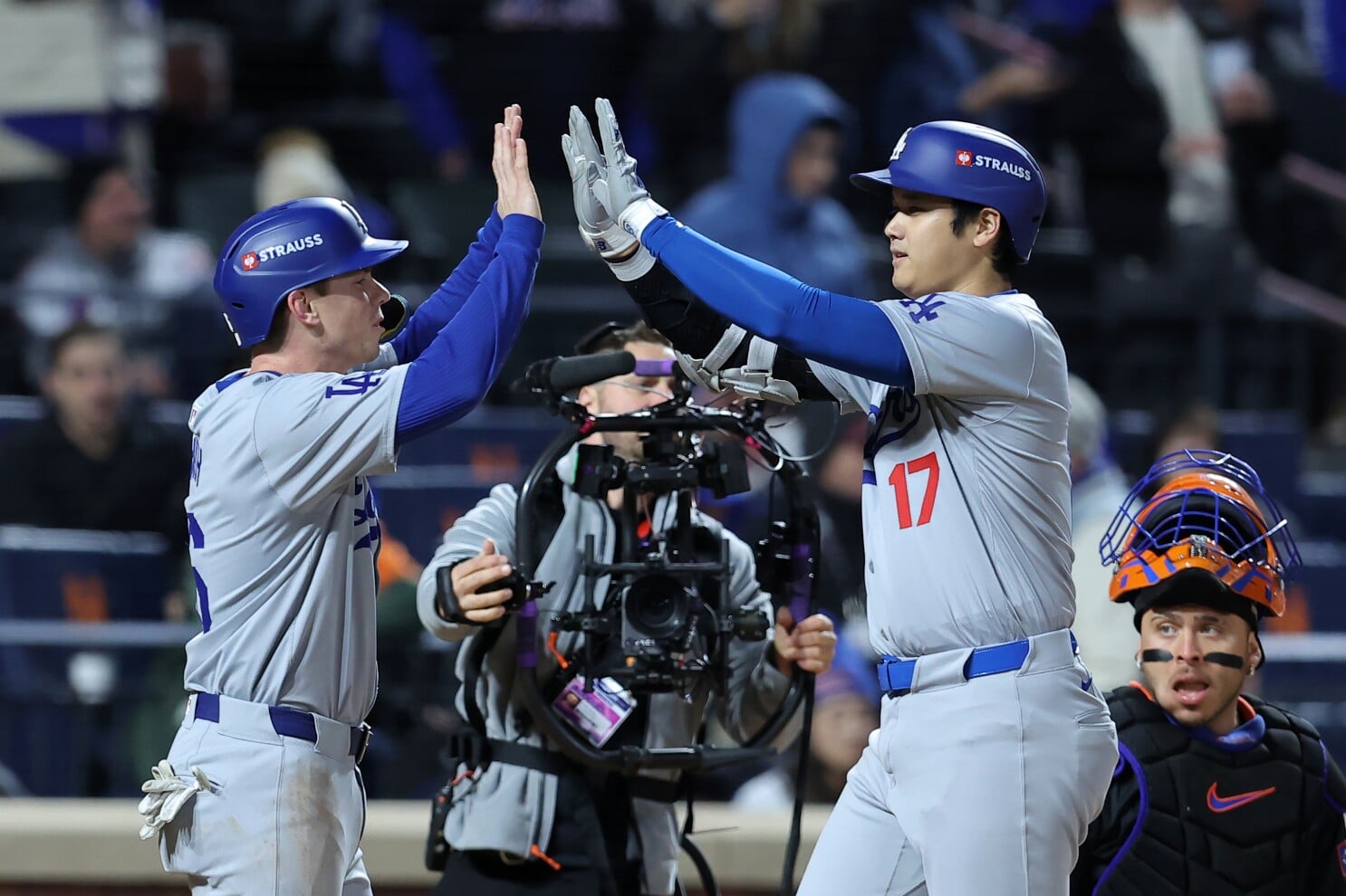 DODGERS PONE LA SERIE TRES JUEGOS A UNO