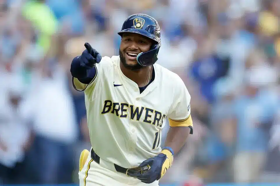 MILWAUKEE ESTÁ DE VUELTA EN LA SERIE